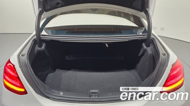 Mercedes-Benz E-Class E300 Avantgarde