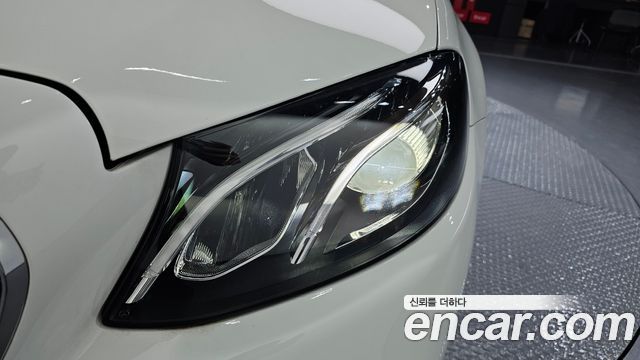Mercedes-Benz E-Class E300 Avantgarde