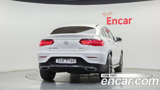 Mercedes-Benz GLC-Class GLC220 d 4MATIC Premium Coupe