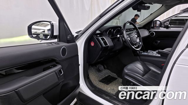 Land Rover Discovery 3.0 SD6 SE