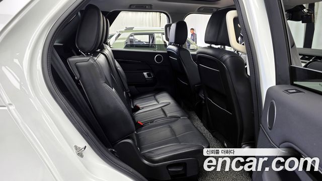 Land Rover Discovery 3.0 SD6 SE