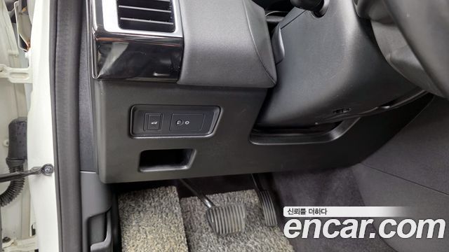 Land Rover Discovery 3.0 SD6 SE