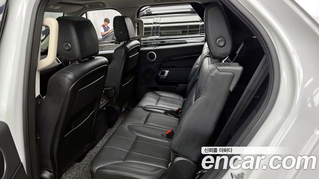 Land Rover Discovery 3.0 SD6 SE