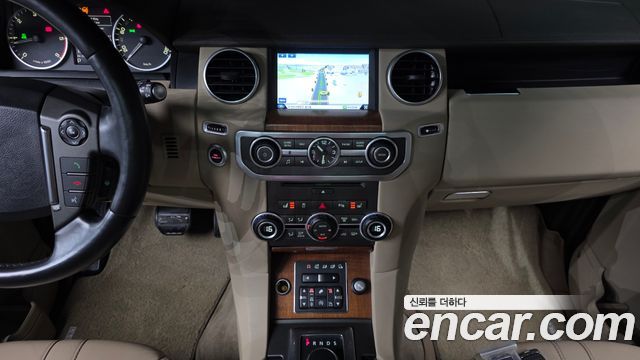 Land Rover Discovery 3.0 SDV6 HSE