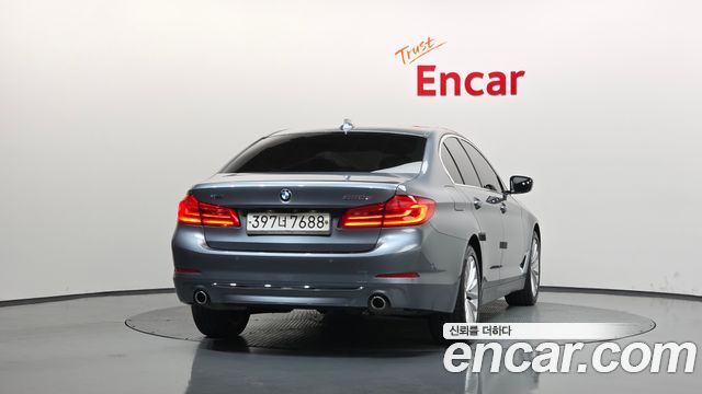 BMW 5-Series 520d xDrive Luxury Plus