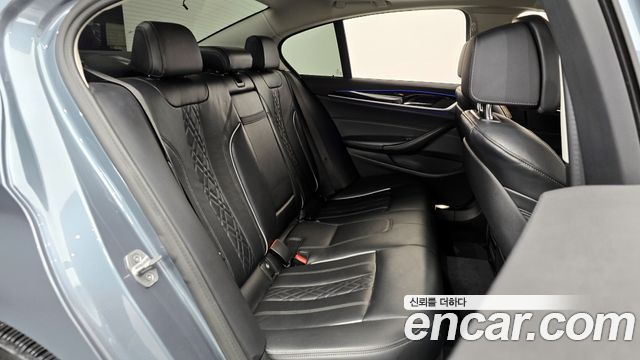 BMW 5-Series 520d xDrive Luxury Plus