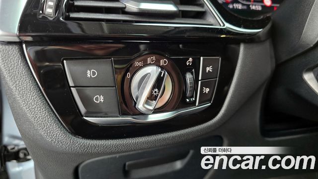 BMW 5-Series 520d xDrive Luxury Plus