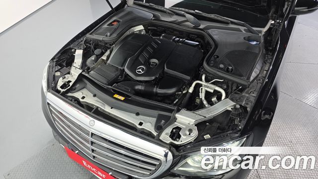 Mercedes-Benz E-Class E220d Exclusive