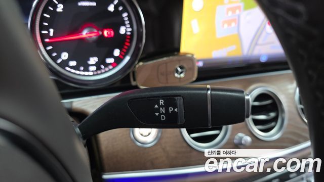 Mercedes-Benz E-Class E220d Exclusive