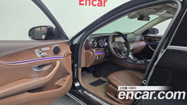 Mercedes-Benz E-Class E220d Exclusive