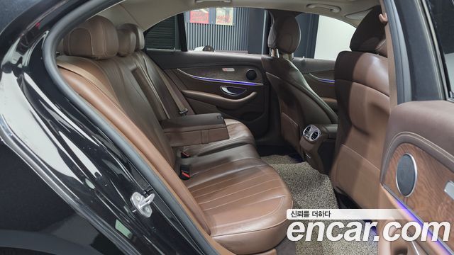 Mercedes-Benz E-Class E220d Exclusive