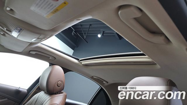 Mercedes-Benz E-Class E220d Exclusive