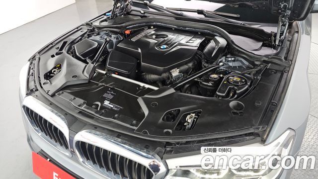 BMW 5-Series 530i xDrive M Sport Package Plus