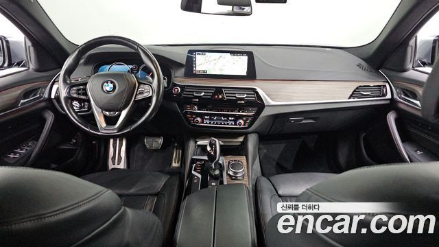 BMW 5-Series 530i xDrive M Sport Package Plus