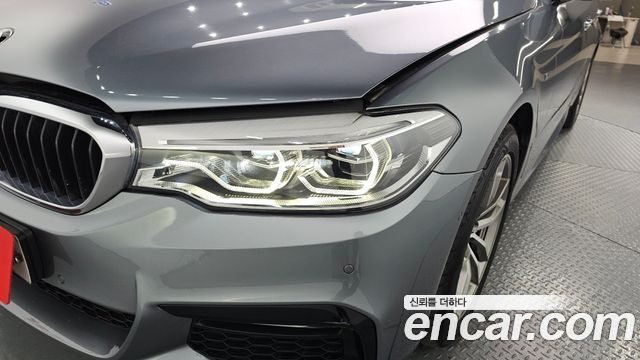 BMW 5-Series 530i xDrive M Sport Package Plus
