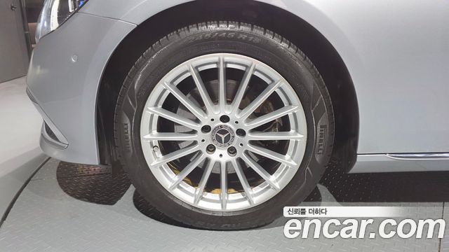 Mercedes-Benz E-Class E250 Exclusive