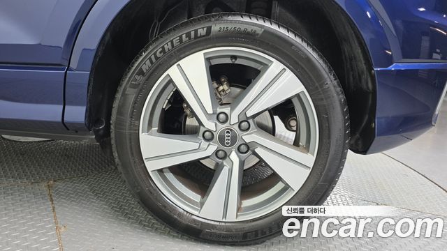 Audi Q2 35 TDI Premium