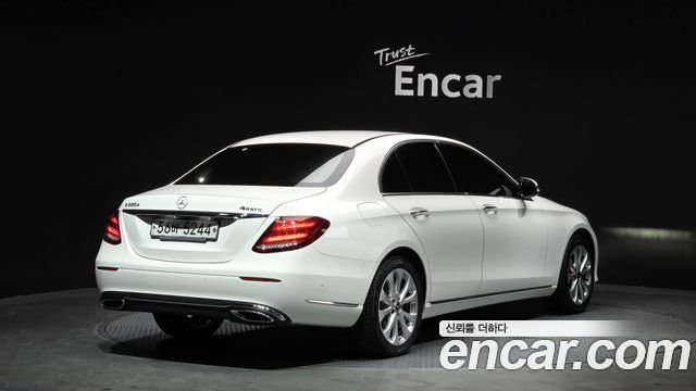 Mercedes-Benz E-Class E220d Exclusive