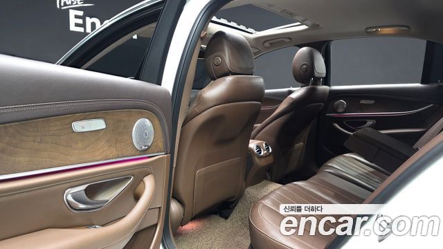 Mercedes-Benz E-Class E220d Exclusive