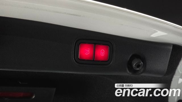 Mercedes-Benz E-Class E220d Exclusive
