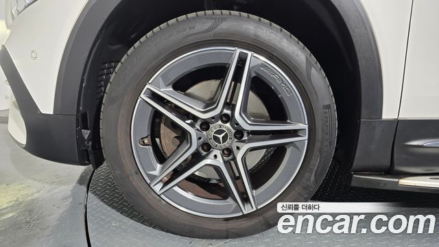 Mercedes-Benz GLB-Class GLB250 4MATIC