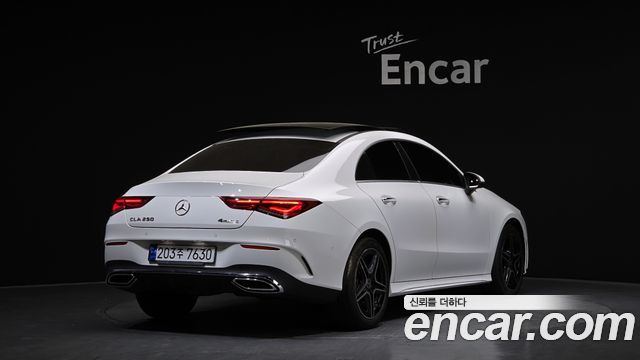 Mercedes-Benz CLA-Class CLA250 4MATIC