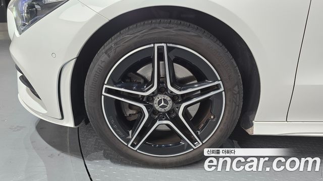 Mercedes-Benz CLA-Class CLA250 4MATIC