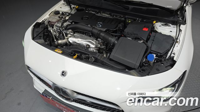 Mercedes-Benz CLA-Class CLA250 4MATIC