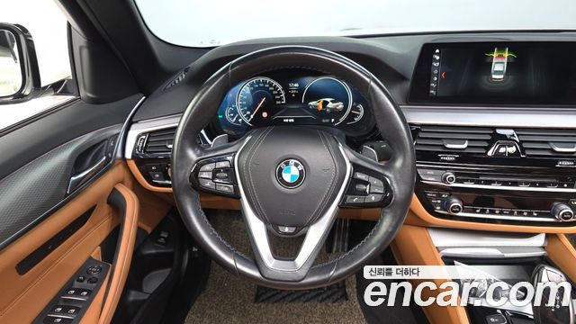 BMW 5-Series 530i xDrive M Sport Package