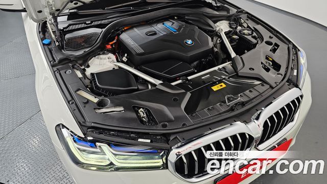 BMW 5-Series 530e M Sport