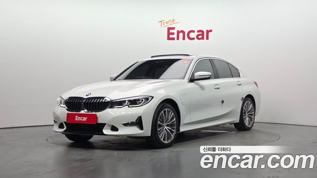 BMW 3-Series 330e Luxury