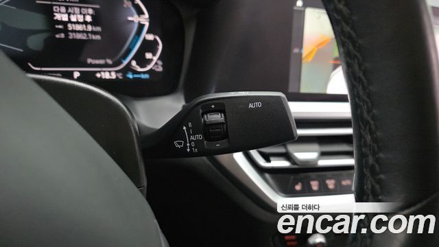 BMW 3-Series 330e Luxury