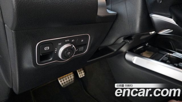 Mercedes-Benz GLB-Class AMG GLB35 4MATIC