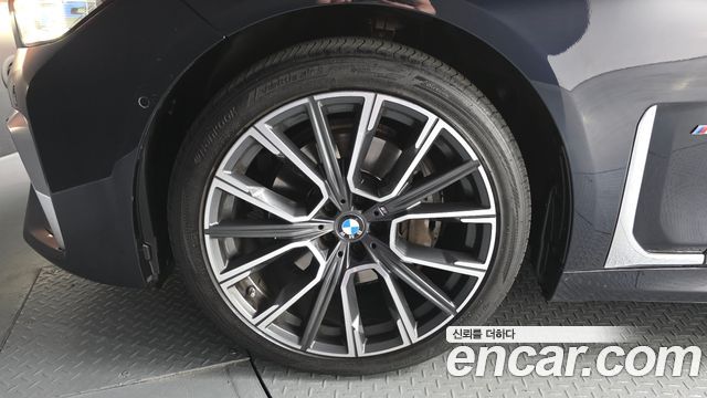 BMW 7-Series 730Ld xDrive M Sport