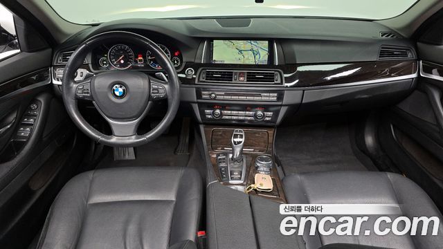 BMW 5-Series 528i xDrive M Aero Dynamic