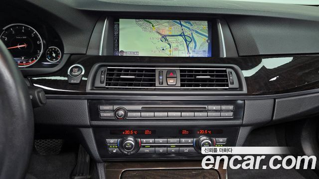 BMW 5-Series 528i xDrive M Aero Dynamic