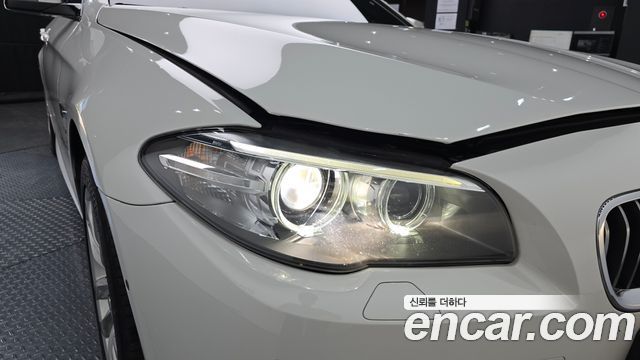 BMW 5-Series 528i xDrive M Aero Dynamic