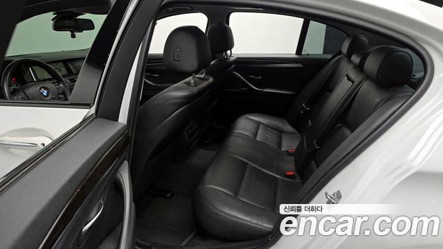 BMW 5-Series 528i xDrive M Aero Dynamic