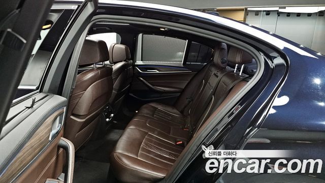 BMW 5-Series 520d xDrive M Sport Package Plus