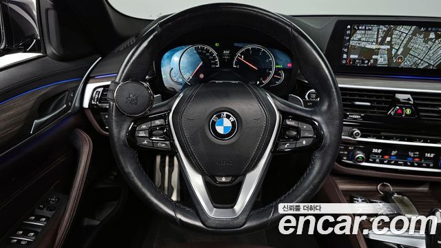 BMW 5-Series 520d xDrive M Sport Package Plus