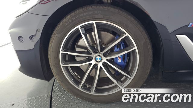 BMW 5-Series 520i M Sport