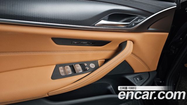 BMW 5-Series 520i M Sport