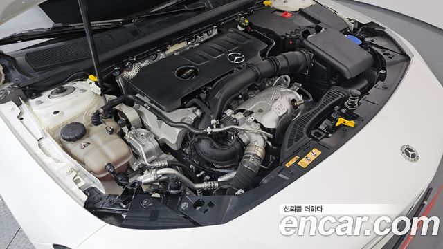 Mercedes-Benz CLA-Class CLA250 4MATIC