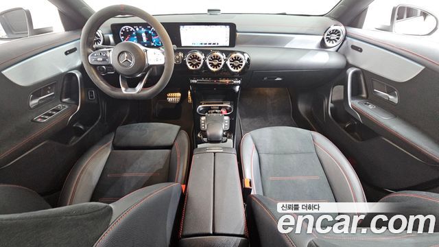 Mercedes-Benz CLA-Class CLA250 4MATIC