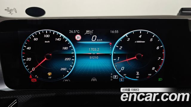 Mercedes-Benz CLA-Class CLA250 4MATIC