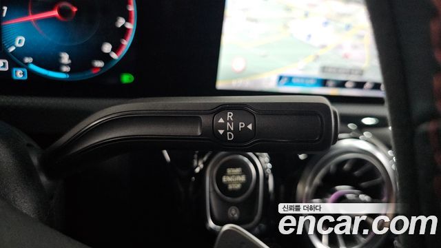 Mercedes-Benz CLA-Class CLA250 4MATIC