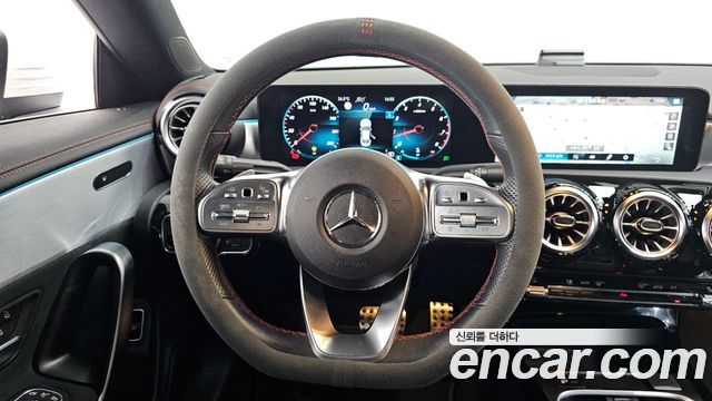 Mercedes-Benz CLA-Class CLA250 4MATIC