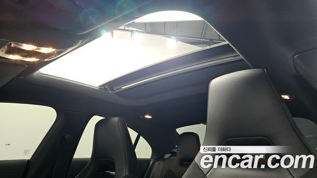 Mercedes-Benz CLA-Class CLA250 4MATIC