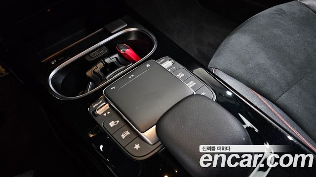 Mercedes-Benz CLA-Class CLA250 4MATIC