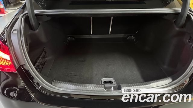 Mercedes-Benz C-Class C300 4MATIC Avantgarde